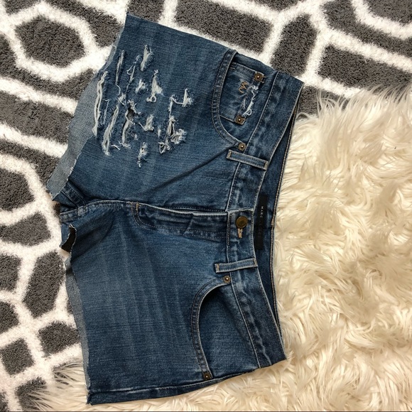 Marc Jacob Shorts - Picture 3 of 6